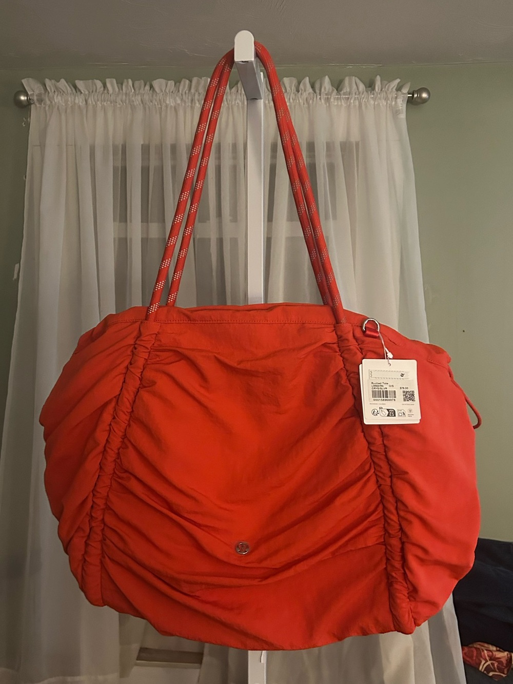 Lululemon Ruched Tote Bag in The color Cherry Ember
